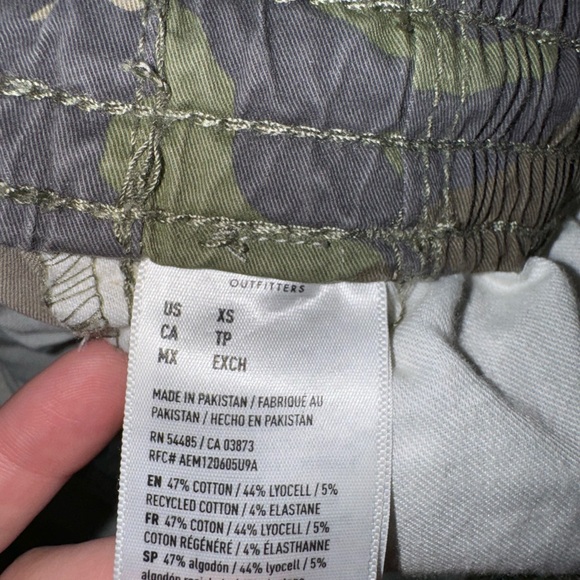 American Eagle Short XS - Picture 4 of 4